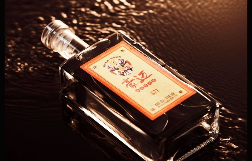 探索浓香白酒的奥秘：关于浓香白酒的冷知识
