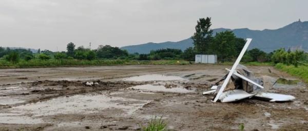 江苏镇江一飞机坠落 机场回应：非民用飞机 无人员伤亡